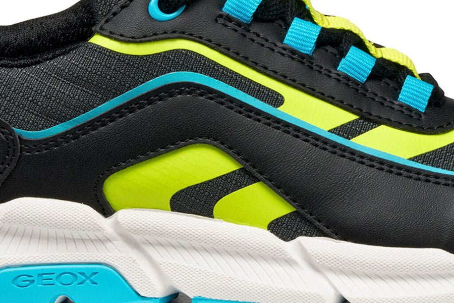 Geox J FLEXYPER PLUS J56MVB 0FU54 Boys Black / Lt Blue Trainer