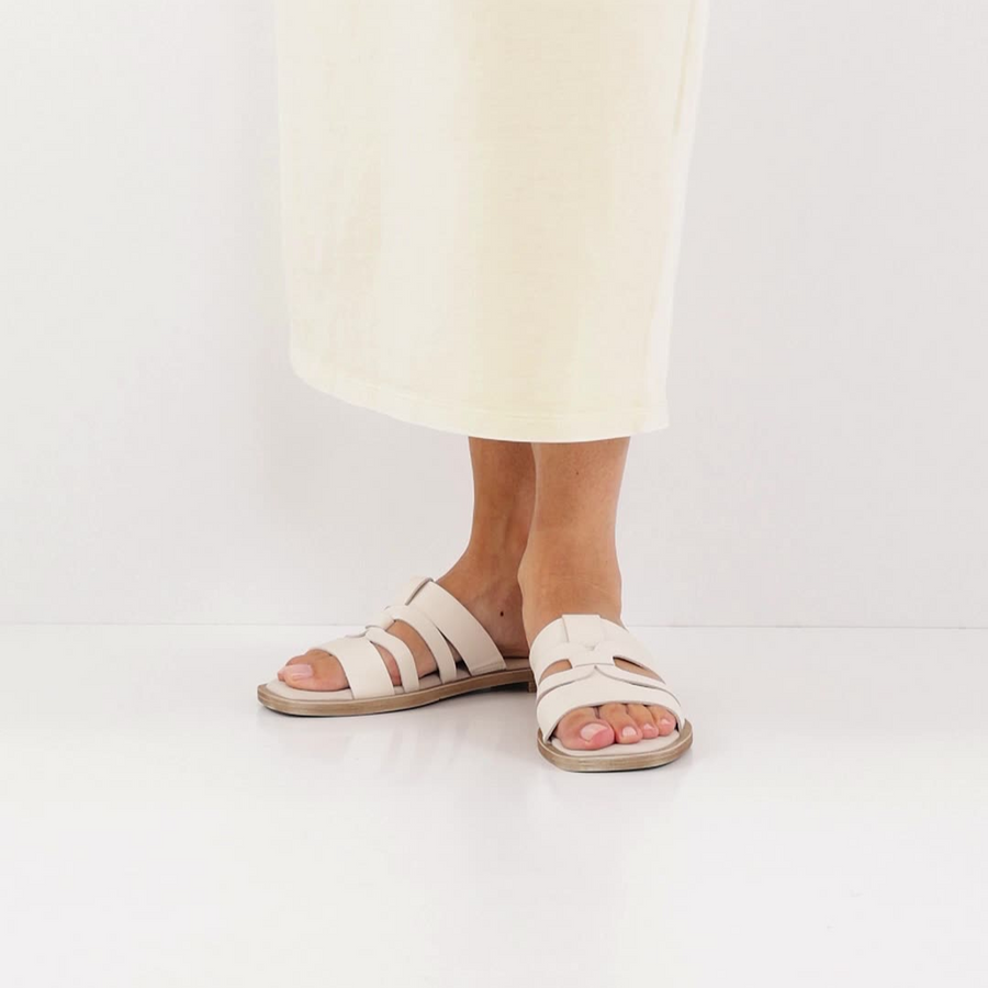 Tamaris 1-27103-42 418 Ladies Ivory Leather Mules Sandals