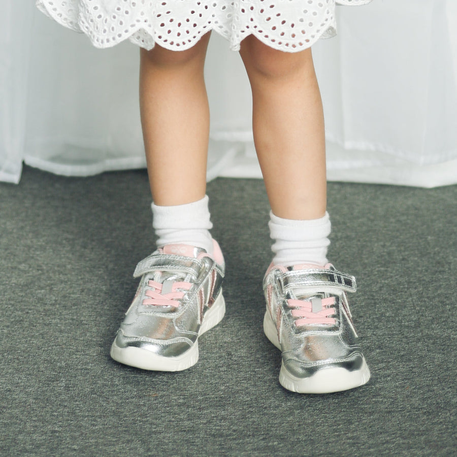 Hummel Crosslite Silver Glitter Girls Trainer 231652