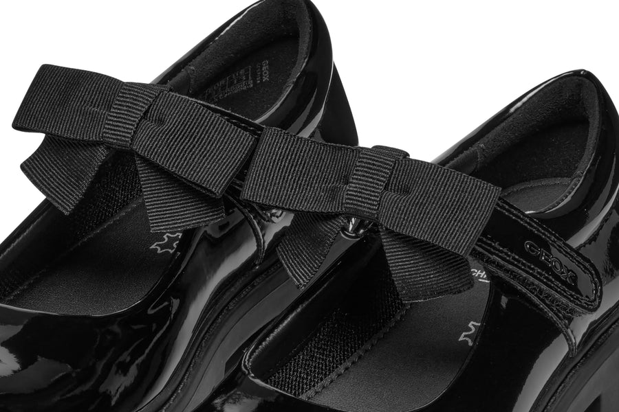 Geox J CASEY G. E J1620E 000HH C9999 Black Patent School Shoes